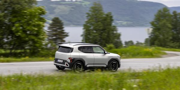 Kia EV2 Long Range goes on sale with 281…