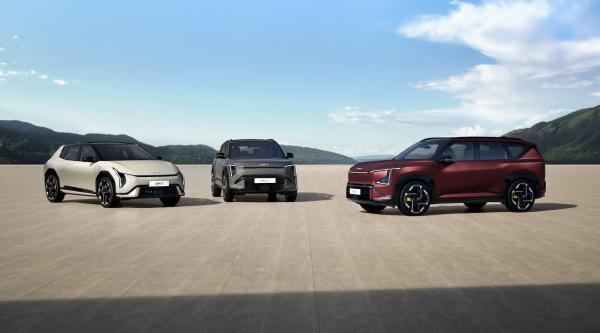Kia Unveils New EV3 GT, EV4 Hatchback&hellip;