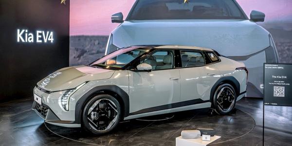 photo of Kia only sold 831 EV4 models in its first sales month, but don’t count it out yet image