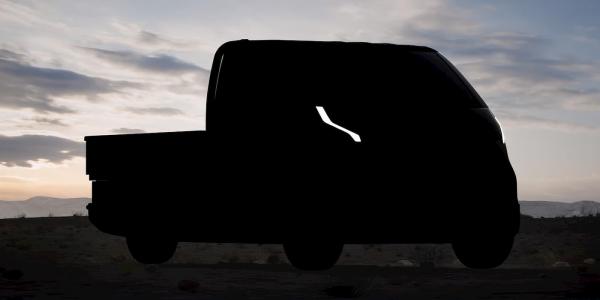 Kia’s electric van spotted with an…
