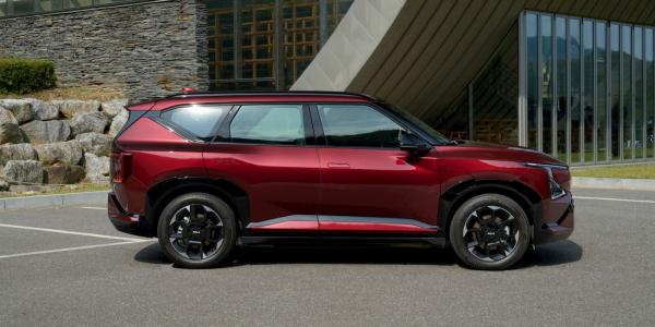 Kia’s Sportage-sized EV has all the…