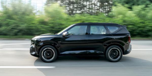 Kia’s sporty new electric SUV spotted&hellip;