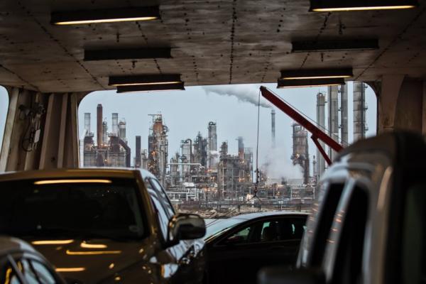 photo of Advocates Call on EPA to Expand Air Pollution Monitoring of Refineries After 10 Found Emitting High Benzene Levels image