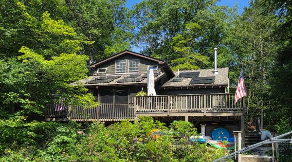 Ted & Nancy’s Excellent Rooftop Solar…