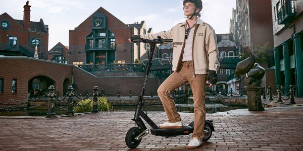 Navee flagship ST3 Pro smart e-scooter…