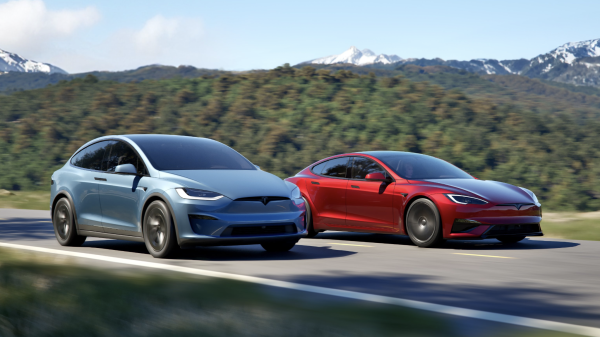 Tesla launches updated Model S and Model…
