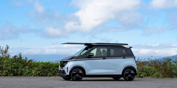 Nissan’s EV solar roof can add over…