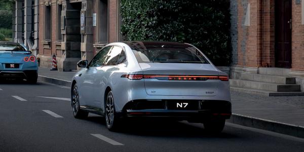 Nissan’s new EV looks like a hit in…