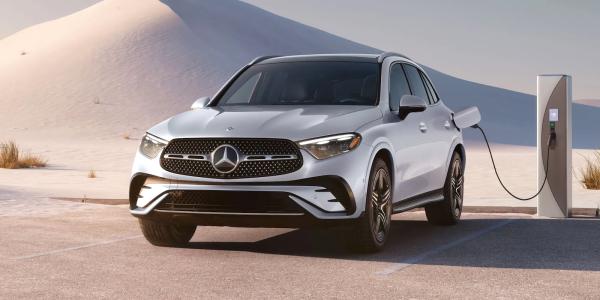 Mercedes-Benz tops 28,500 car hybrid…