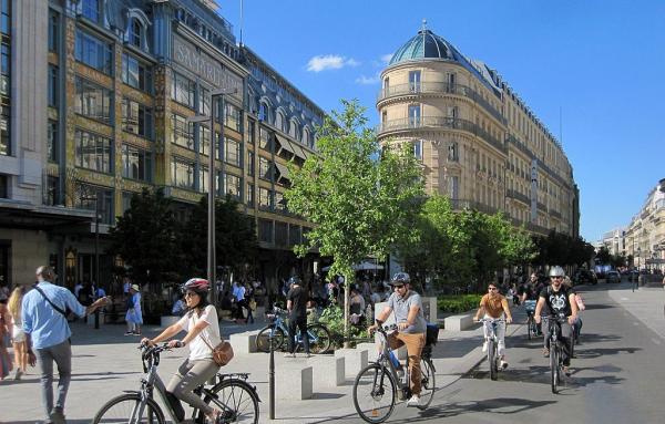 Friday’s Headlines Thrive With Women&hellip;