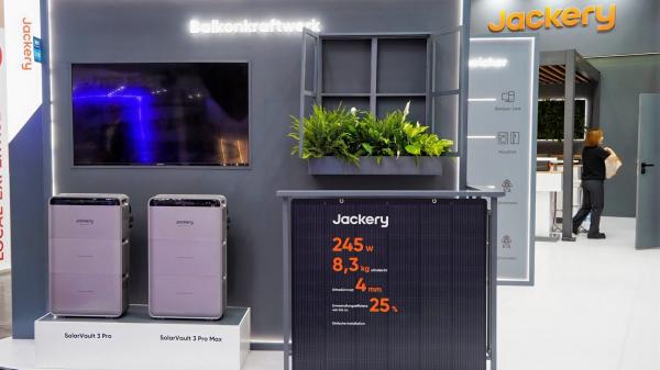 Jackery SolarVault 3 Taps Balcony Solar&hellip;