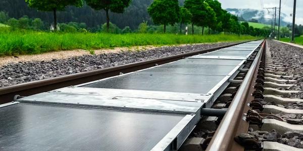 photo of Solar gets railed: clever Swiss pilot proves PV panels and trains can coexist image