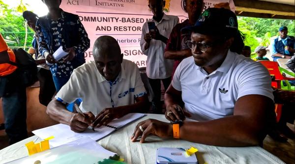 Sierra Leone communities sign carbon agreement based on…