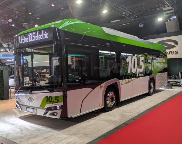 Solaris Shows Off New Midibus at…