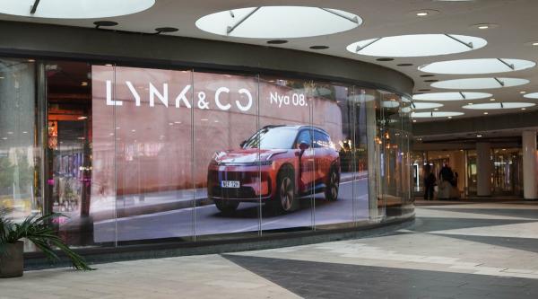 Lynk & Co 08 Lights Up Europe With…