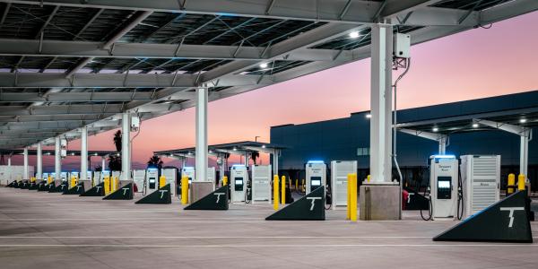 Electric big rigs get a new fast-charge…