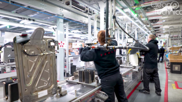 photo of Tesla Safety Chief Announces Coronavirus Is Not Circulating At Fremont Facility image