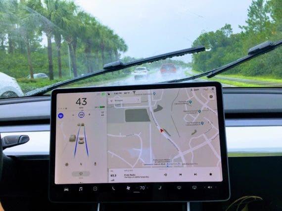 photo of 328,000 Estimated US Accidents A Year From Sleepy Drivers — How Many Lives Will Tesla Full Self Driving Save? image