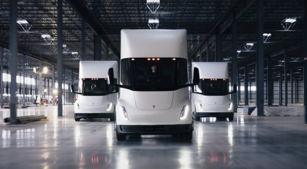 photo of Tesla confirms electric semi truck production is delayed despite recently claiming otherwise image