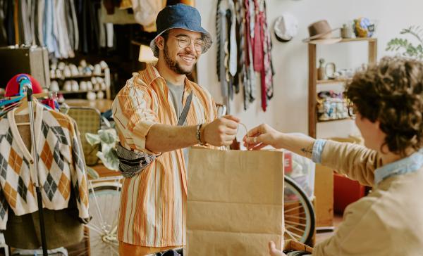 Circular boom(let): Resale and reuse…