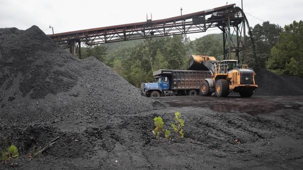Trump is fast-tracking new coal mines…
