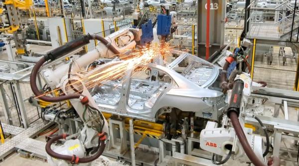 Auto Industry Crash on Horizon from Lack…