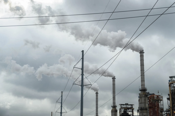 Trump moves to boost greenhouse, toxic…