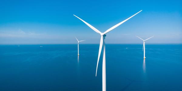 UK wind farms generate a record 22.7 GW…