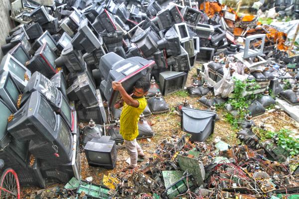 Illegal e-waste trade turns Bangladesh…