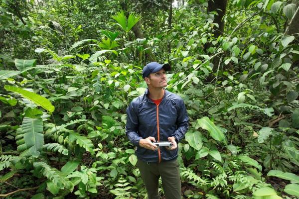 Mongabay founder Rhett Butler wins the Henry Shaw Award