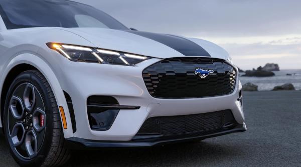 photo of Ford Picks The Perfect Time To Pitch EVs, And California, Too image