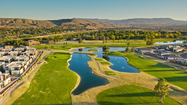 Living Near Golf Courses Linked to…