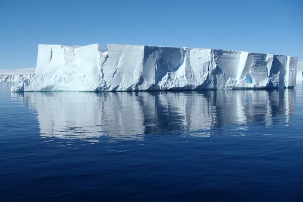 photo of ‘Worst-Case’ Scenario for Antarctic Ice Sheets and Sea-Level Rise Less Likely Than Predicted, Study Finds image