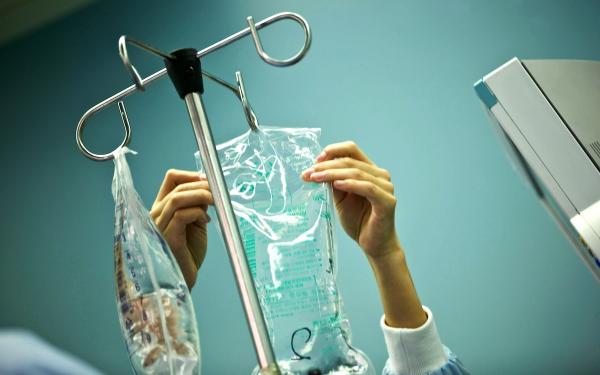 photo of Medical Infusion Bags Can Release Microplastics Into the Bloodstream, Research Finds image