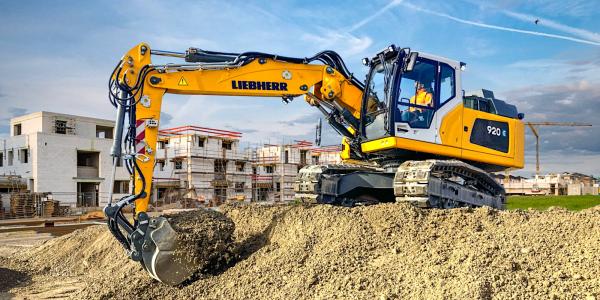 E-quipment highlight: Liebherr R 920…