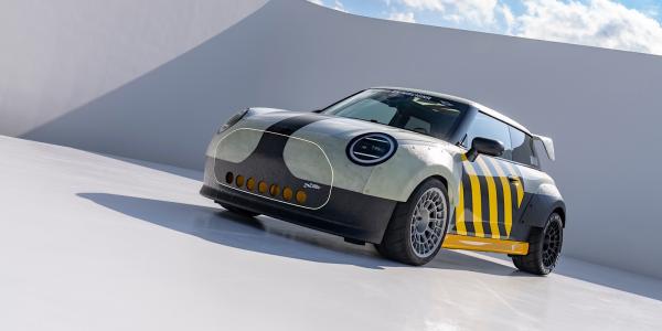 MINI x Deus Ex Machina Skeg electric…
