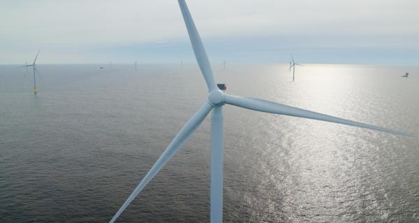 Global Offshore Wind Market Sails Away From US #ThanksTrump