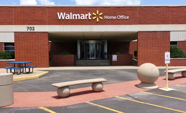 photo of 20 years later, assessing the impact of a Walmart CEO’s ‘gutsy’ sustainability speech image