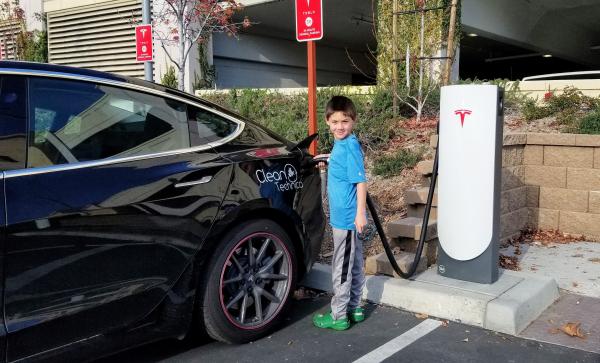 photo of Tesla Master Plan Lives … Tesla Model 3 Charging Costs … Porsche Should Troll Fossils, Not EVs — #CleanTechnica Top 20 image