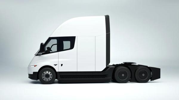 Tesla confirms Semi electric truck is…