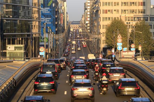 photo of 42 Billion Euros Spent Annually by 5 Largest EU Countries to Subsidize Fossil Fuel Company Cars, Study Finds image