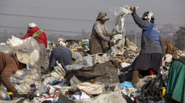 photo of Does the plastics industry support waste pickers? It’s complicated. image